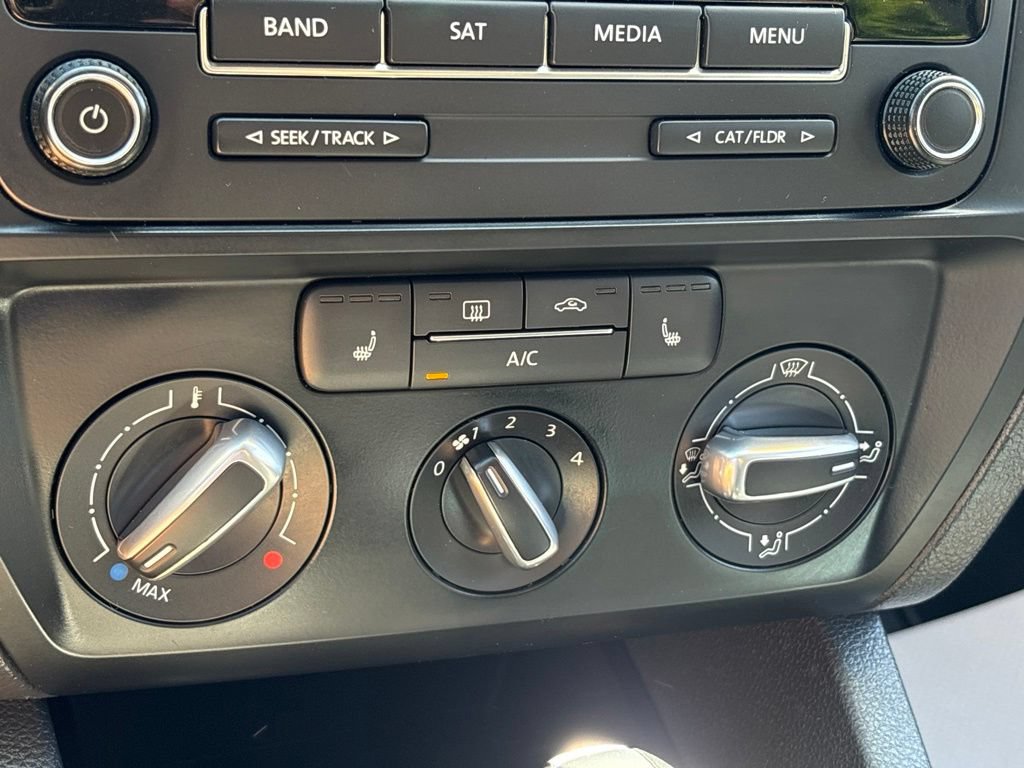 Used 2015 Volkswagen Jetta SE FWD image 15