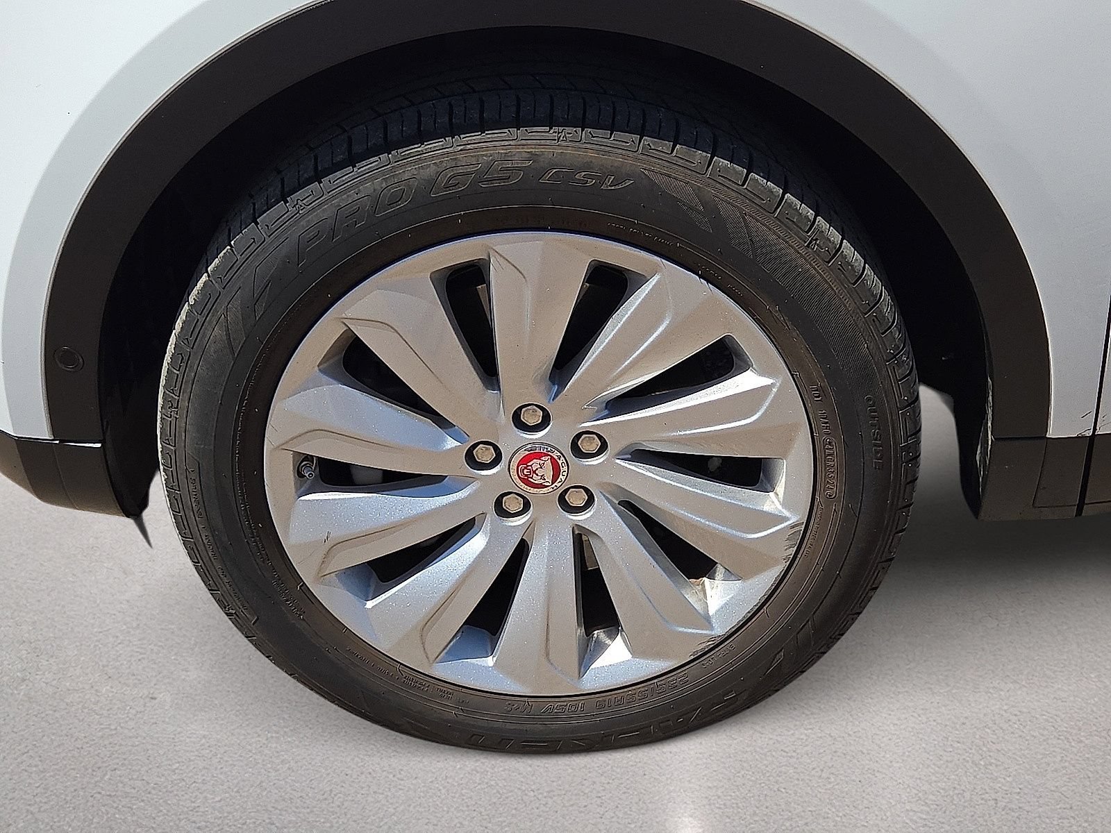 Used 2020 Jaguar E-PACE SE AWD/4WD image 10