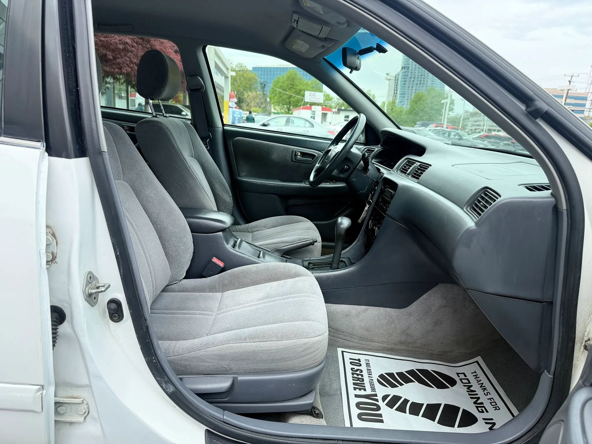 Used 2001 Toyota Camry CE FWD image 26