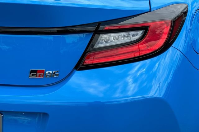 Used 2022 Toyota GR86 RWD image 27