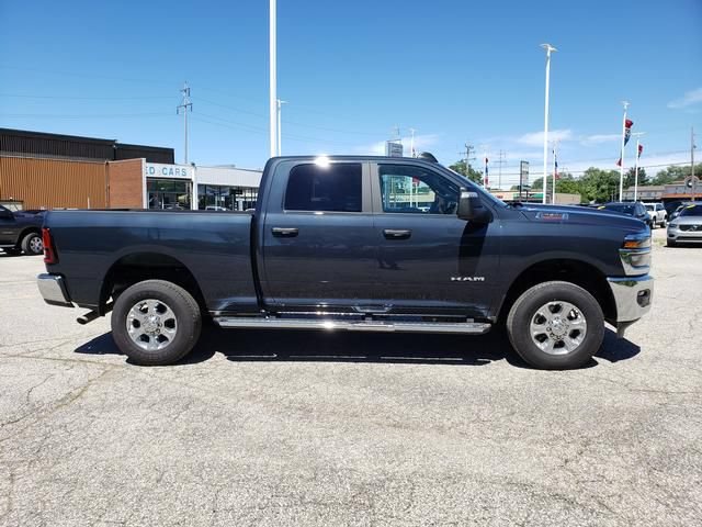 Used 2026 RAM 2500 Big Horn AWD/4WD image 2