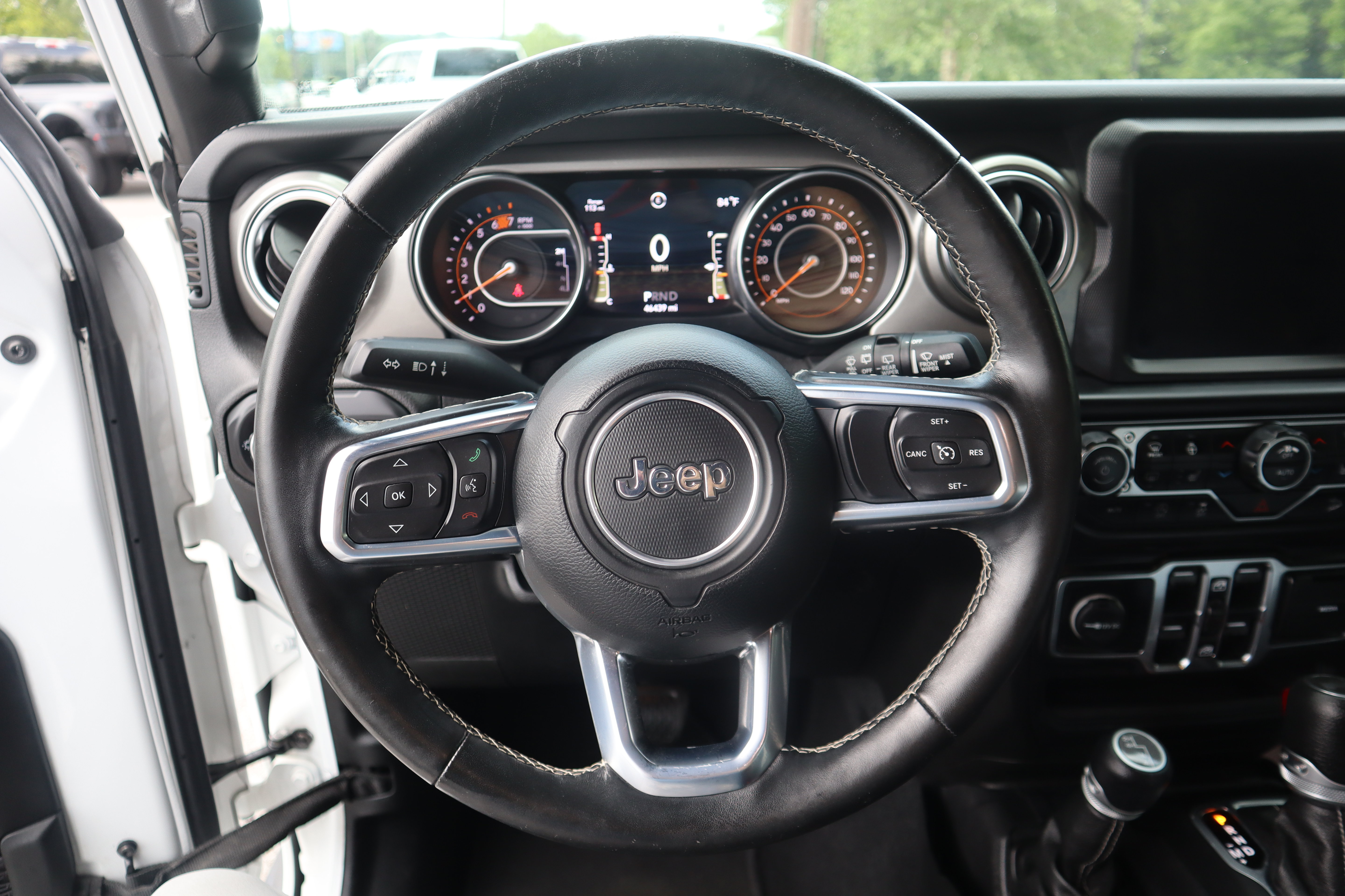 Used 2020 Jeep Wrangler Unlimited Sahara AWD/4WD image 14