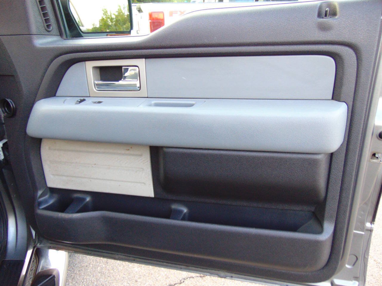 Used 2011 Ford F150 XLT w/ XLT Chrome Pkg RWD image 44