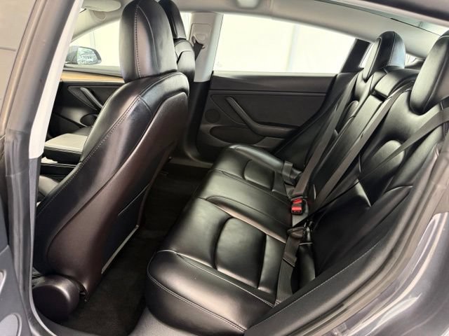 Used 2021 Tesla Model 3 Standard Range Plus RWD image 17