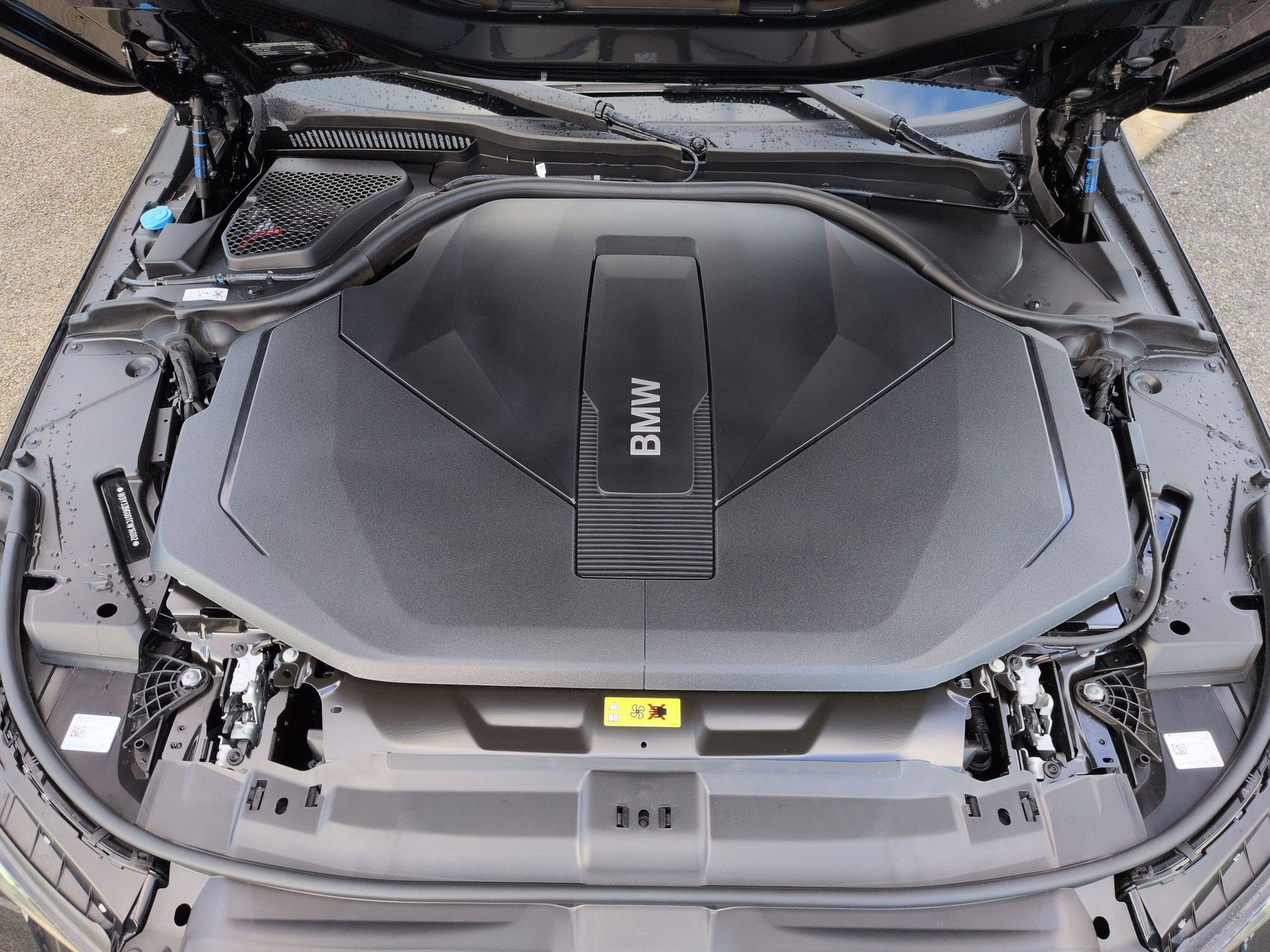 Used 2026 BMW i5 eDrive40 w/ M Sport Package image 34