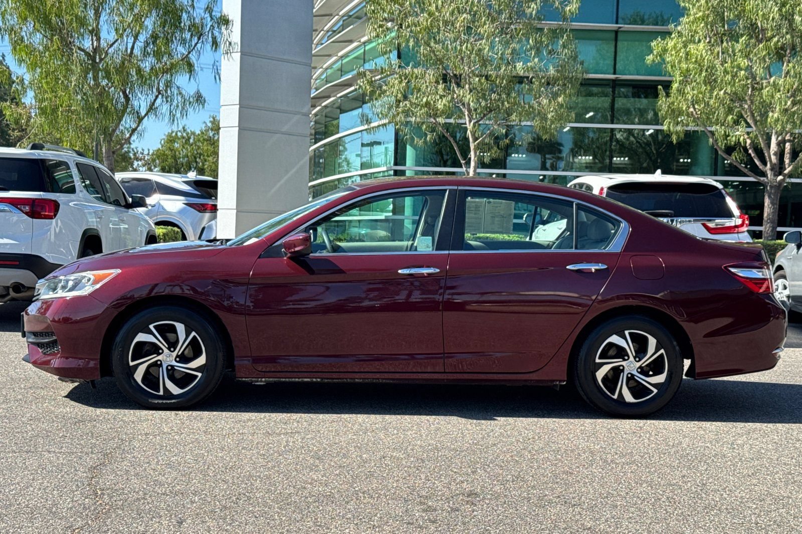 Used 2016 Honda Accord LX image 7