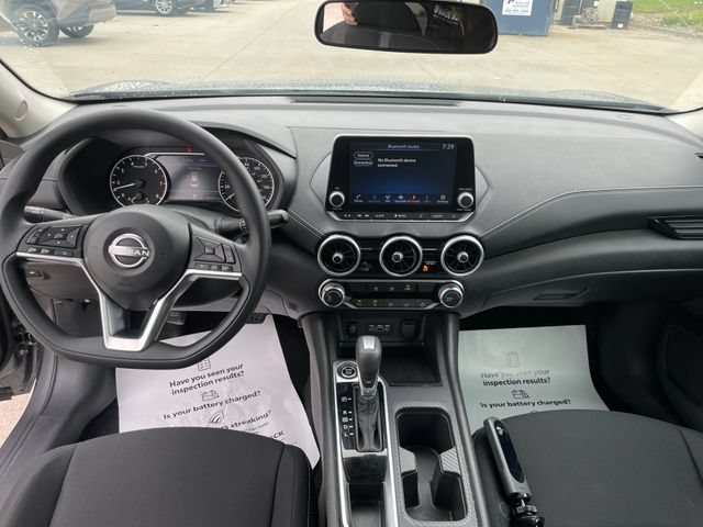 Used 2025 Nissan Sentra SV FWD image 22