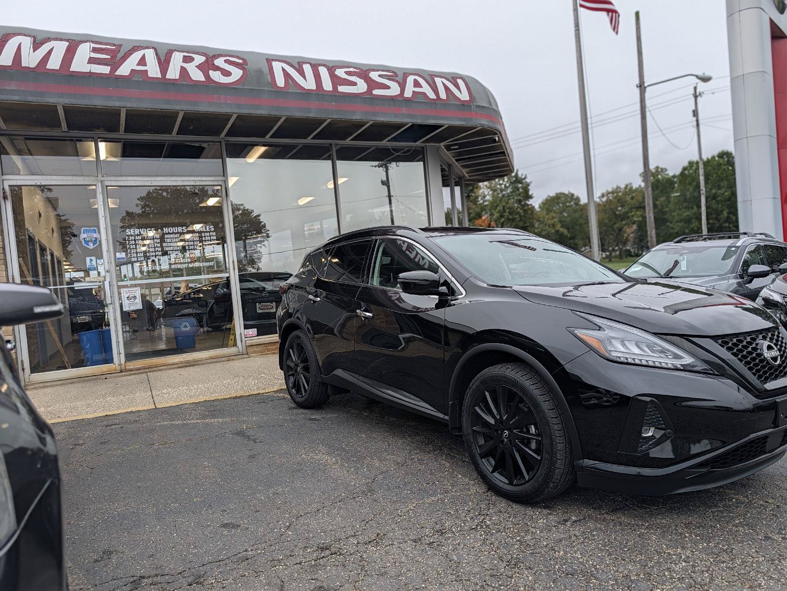 Used 2024 Nissan Murano SV w/ SV Midnight Edition Package AWD/4WD image 14