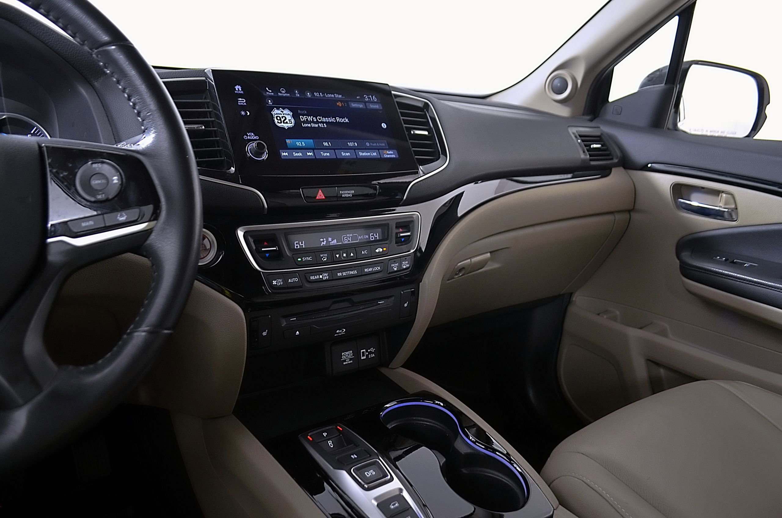 Used 2020 Honda Pilot Touring image 33