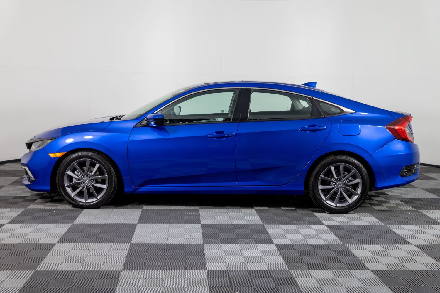 Used 2020 Honda Civic EX image 3