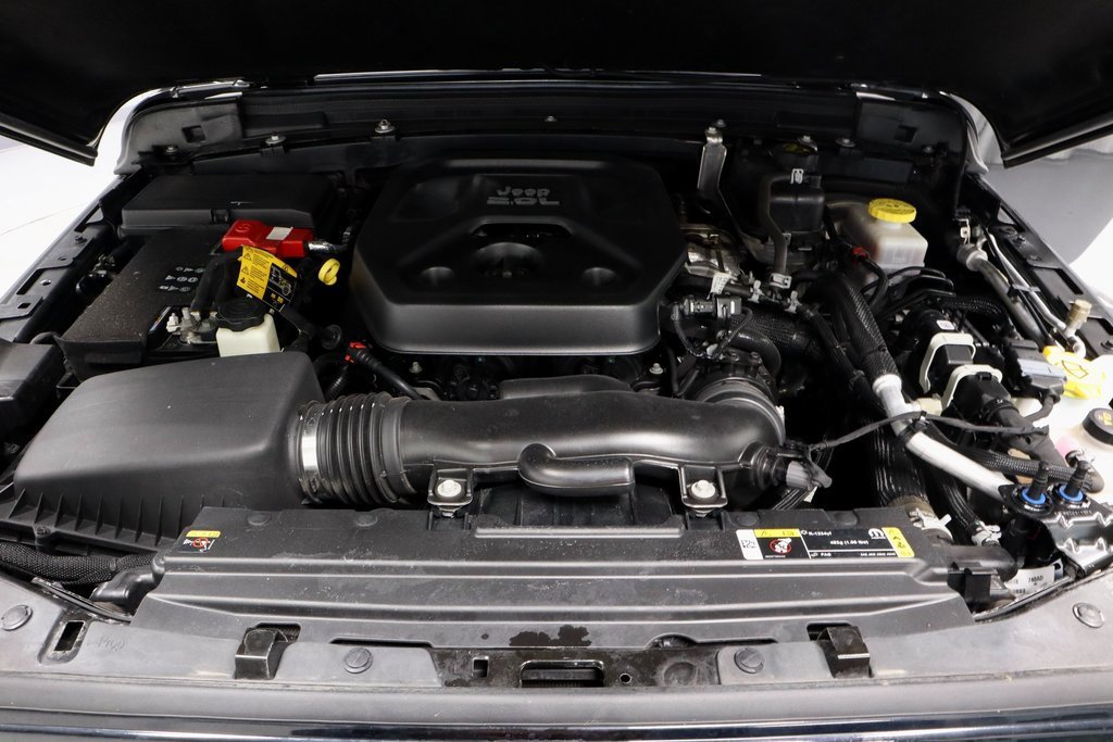 Used 2023 Jeep Wrangler Sport image 13