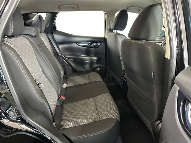 Used 2019 Nissan Rogue Sport SV w/ All-Weather Package FWD image 27