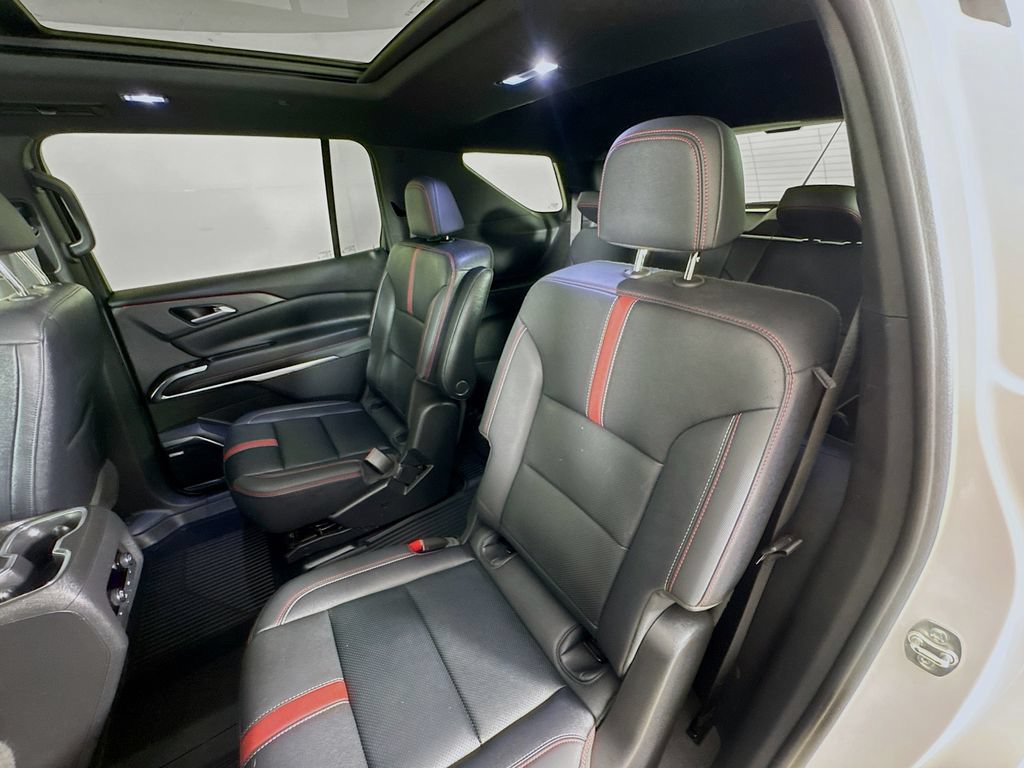 Used 2024 Chevrolet Traverse RS w/ LPO, Floor Liner Package AWD/4WD image 23