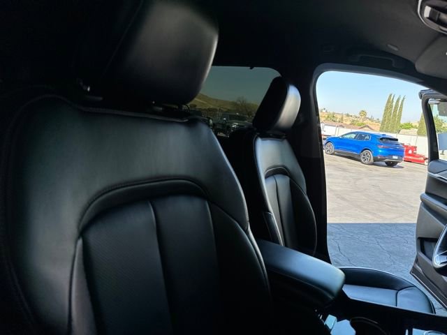 Used 2023 Jeep Grand Cherokee L Limited w/ Luxury Tech Group II image 29