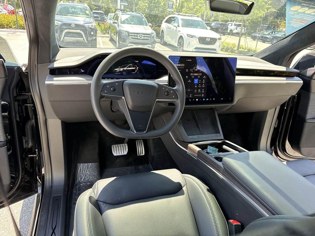 Used 2024 Tesla Model X image 36