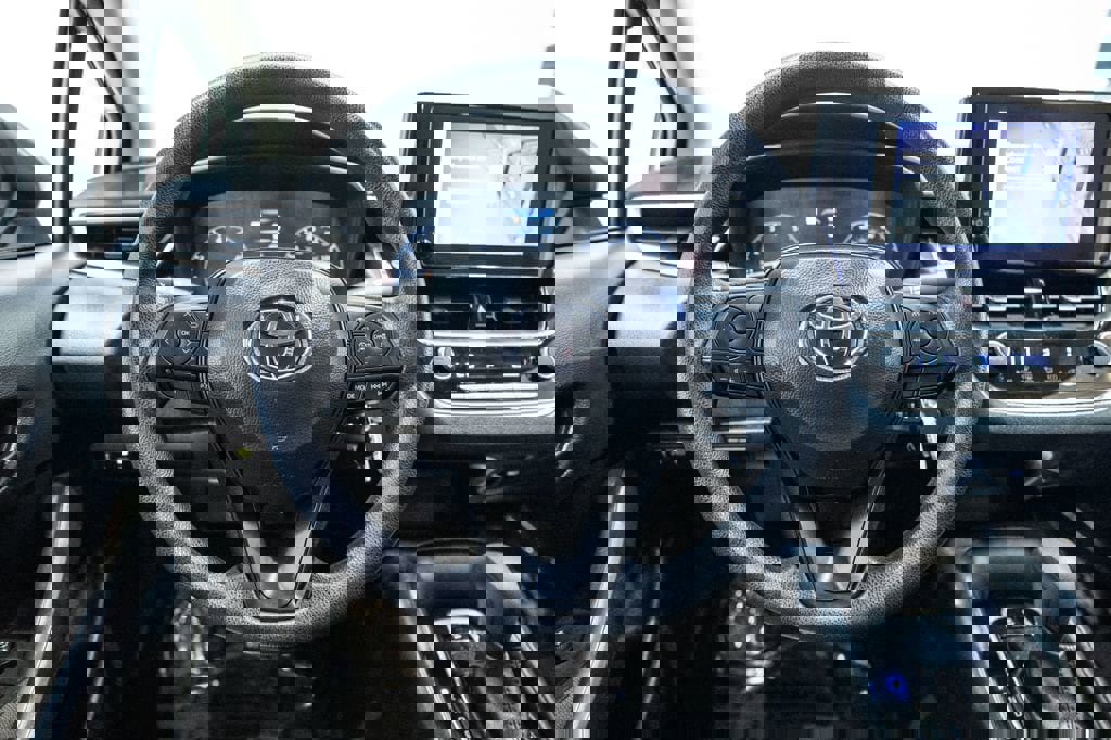 Certified 2025 Toyota Corolla LE image 16