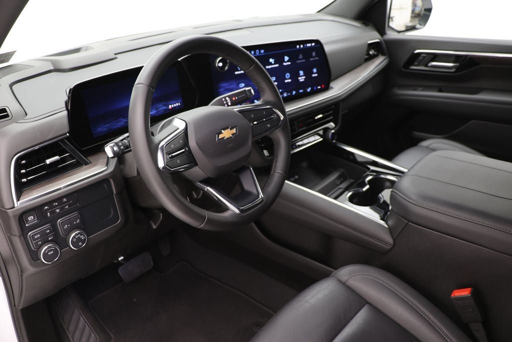 Used 2025 Chevrolet Tahoe LT AWD/4WD image 13
