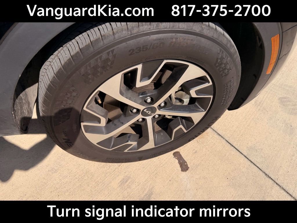 Certified 2025 Kia Sportage EX w/ Premium Package image 11