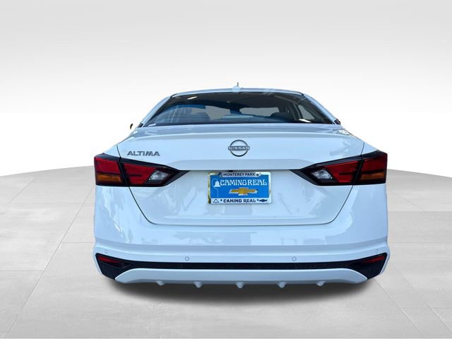 Used 2025 Nissan Altima 2.5 SV FWD image 4