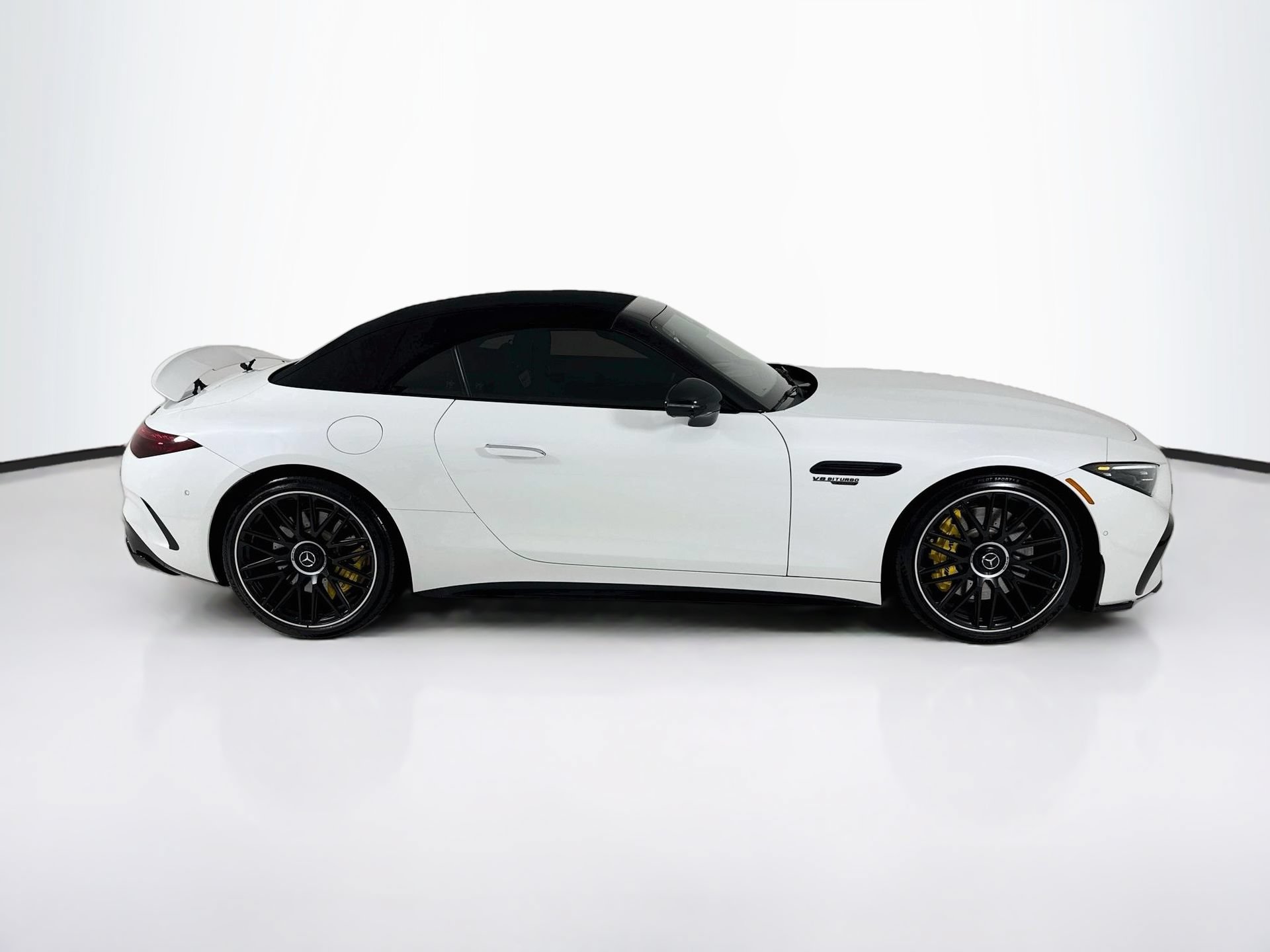 Certified 2022 Mercedes-Benz SL 63 AMG 4MATIC image 9