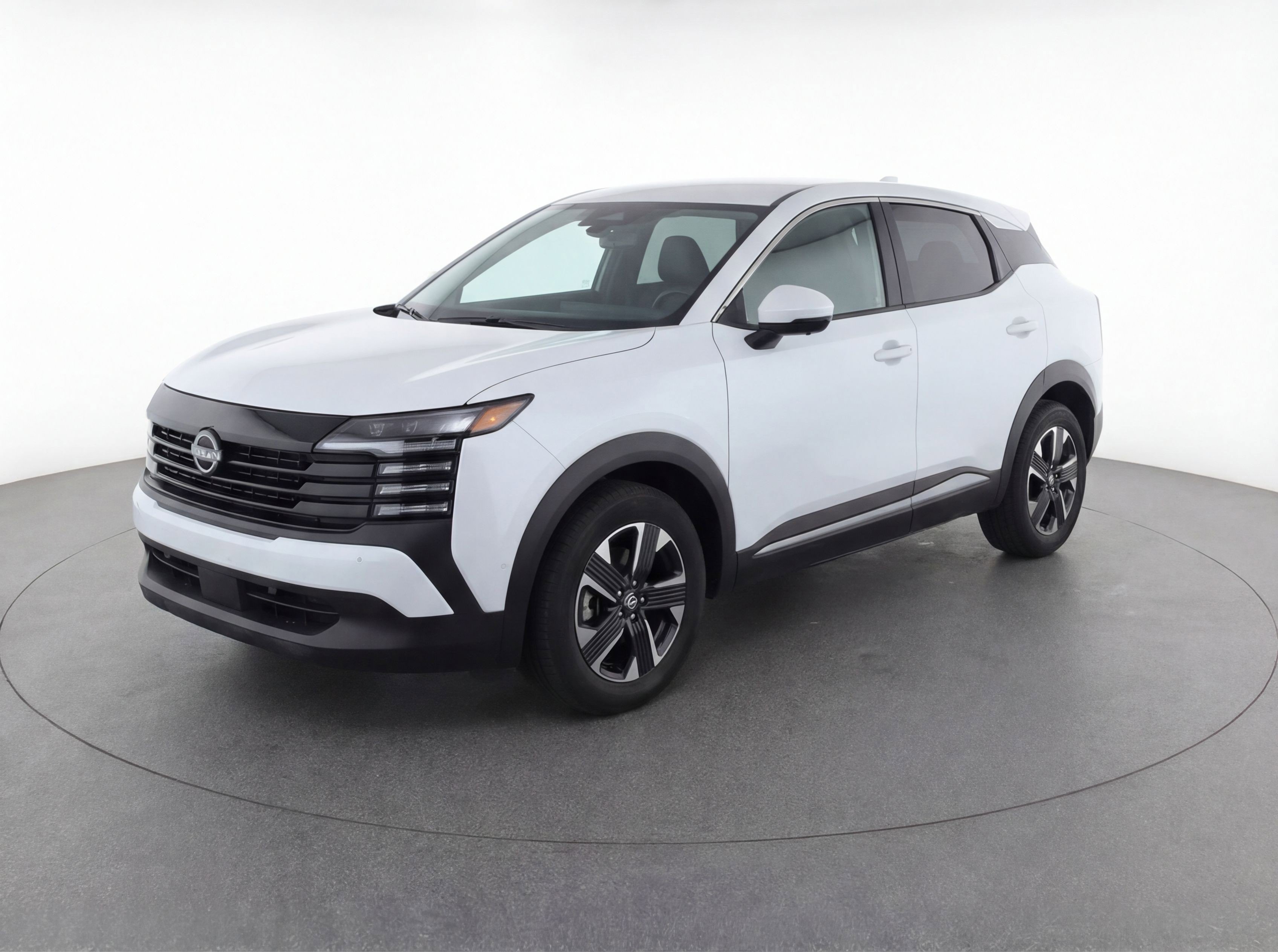 Used 2025 Nissan Kicks SV image 3