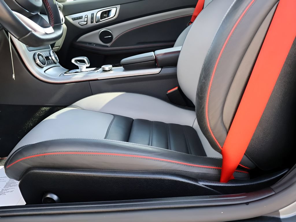 Used 2019 Mercedes-Benz SLC 43 AMG image 37