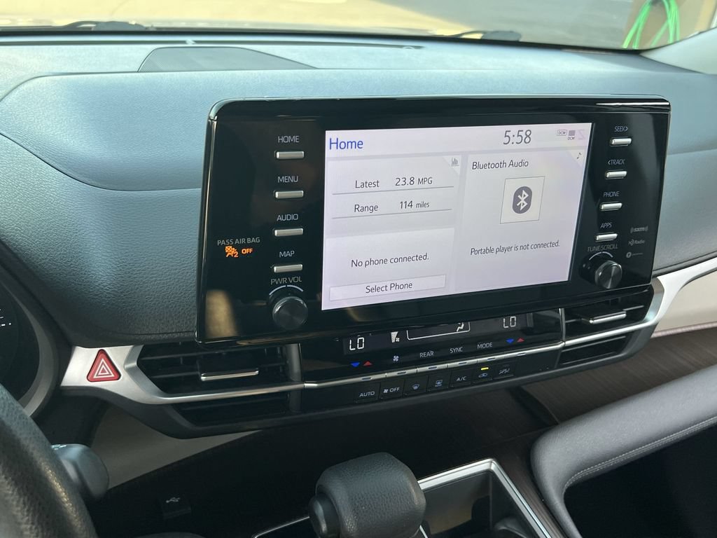 Used 2023 Toyota Sienna LE FWD image 13