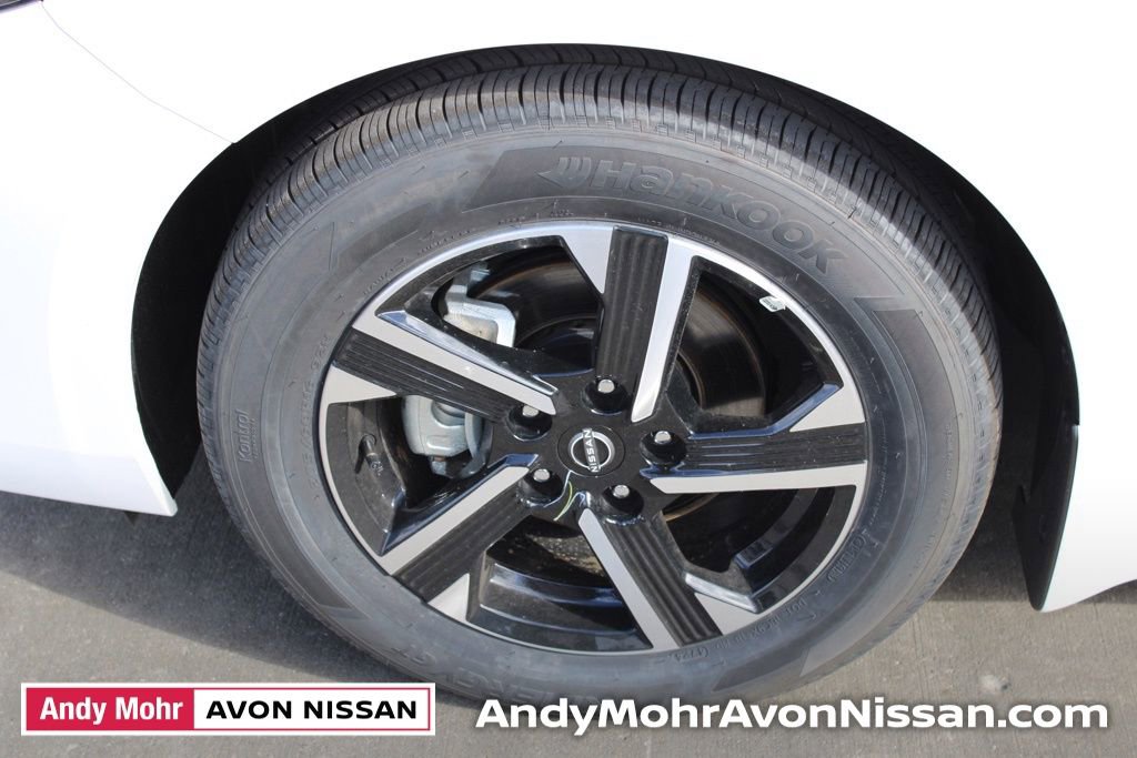 New 2025 Nissan Sentra SV image 6