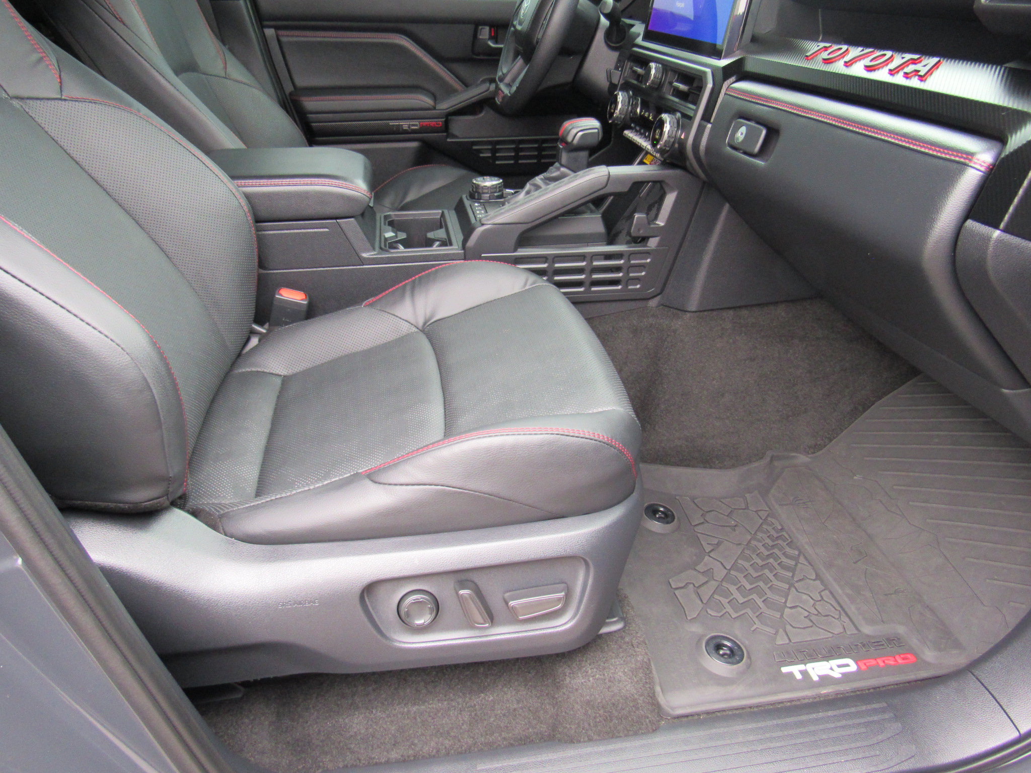Used 2025 Toyota 4Runner TRD Pro AWD/4WD image 33