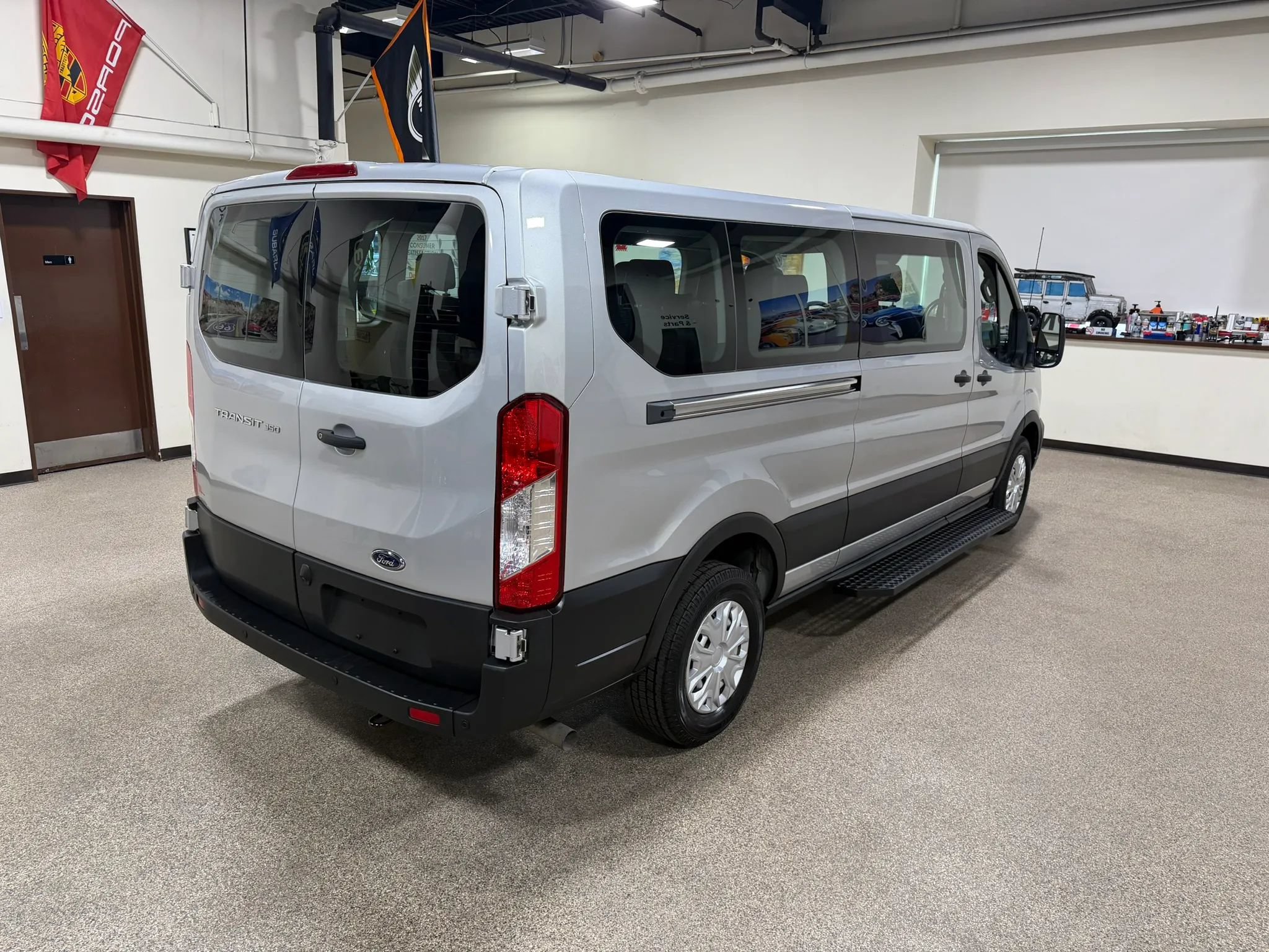 Used 2022 Ford Transit 350 XL RWD image 7