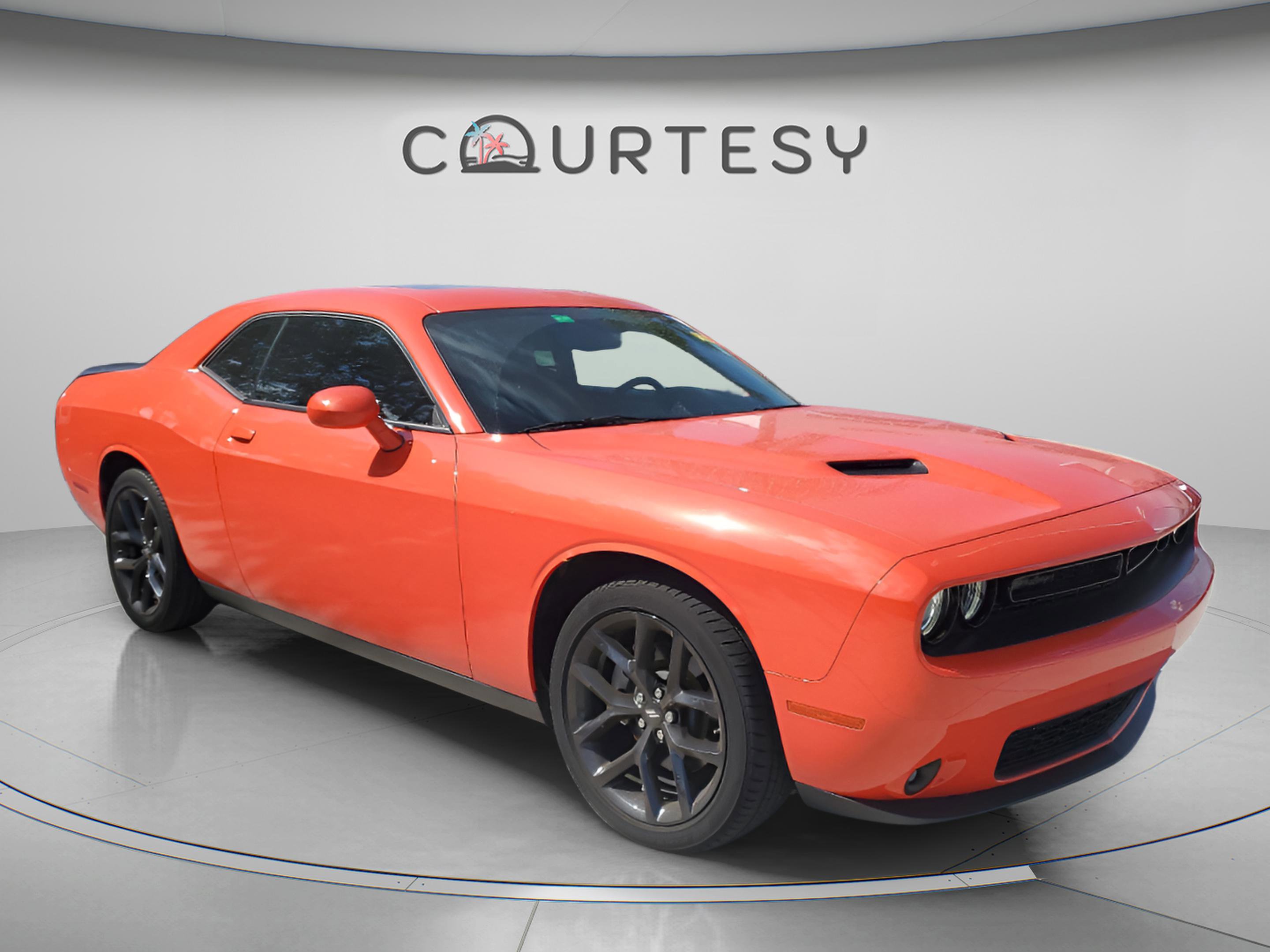 Certified 2023 Dodge Challenger SXT w/ Plus Package RWD image 4