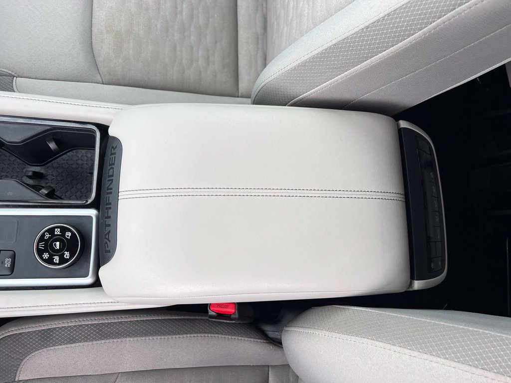 Used 2024 Nissan Pathfinder SV AWD/4WD image 31