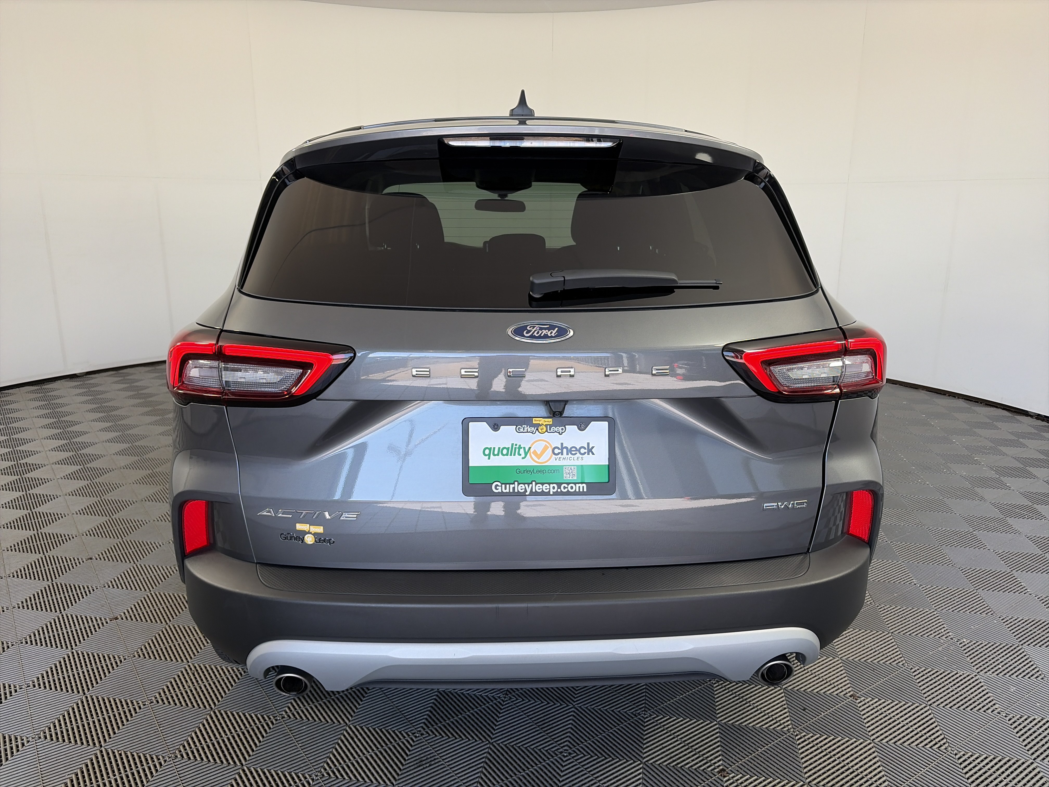 Used 2023 Ford Escape Active AWD/4WD image 9