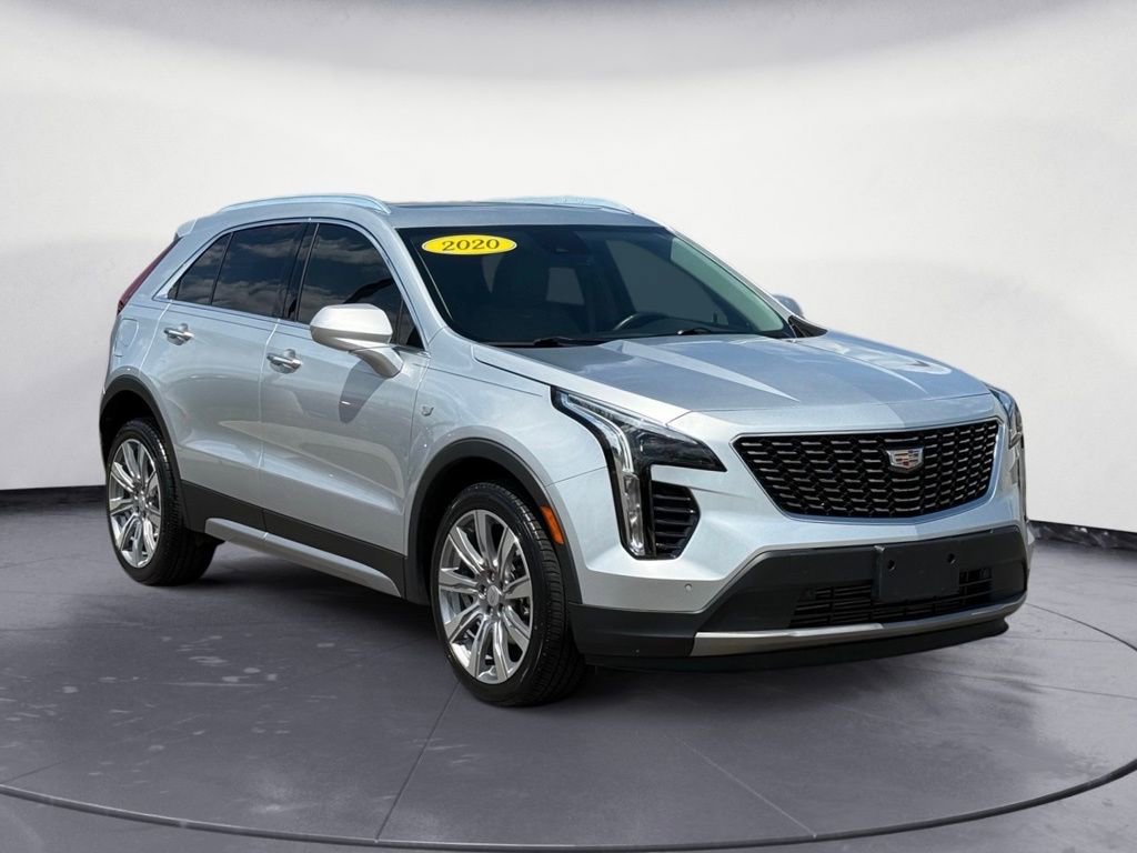 Used 2020 Cadillac XT4 Premium Luxury w/ Cold Weather Package FWD image 7
