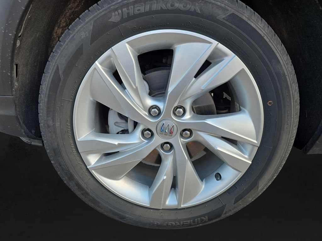 Used 2025 Buick Encore GX Preferred AWD/4WD image 13