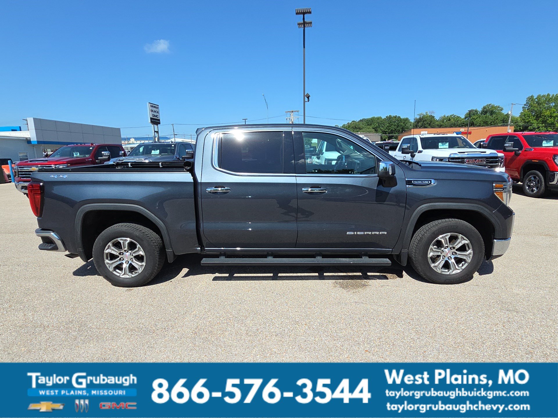 Used 2020 GMC Sierra 1500 SLT AWD/4WD image 11