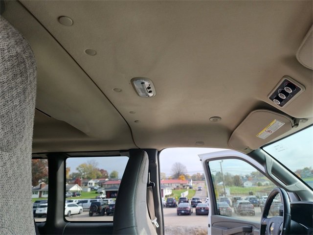 Used 2020 Chevrolet Express 3500 LT w/ LT Preferred Equipment Group image 16