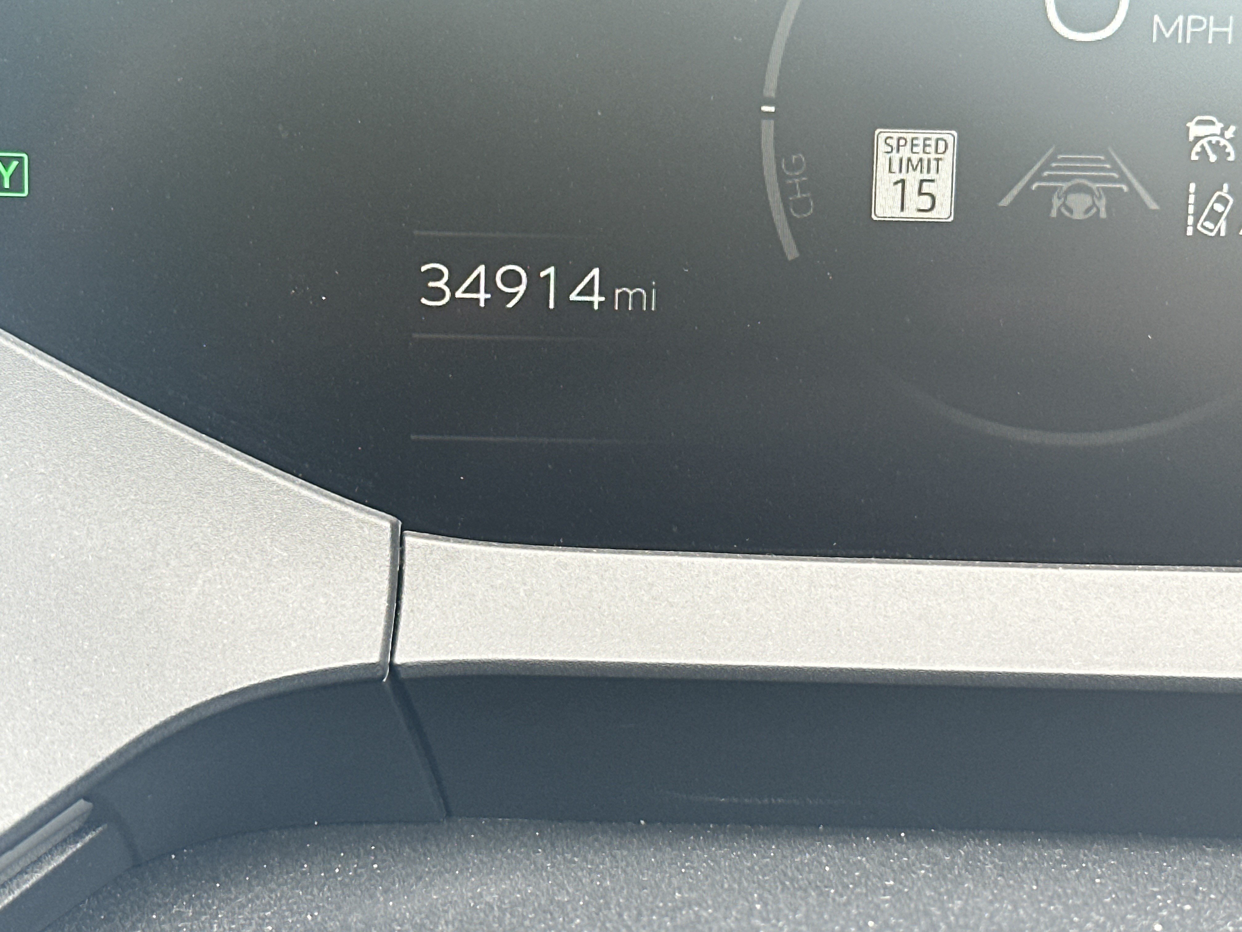 Used 2025 Toyota Prius LE FWD image 19