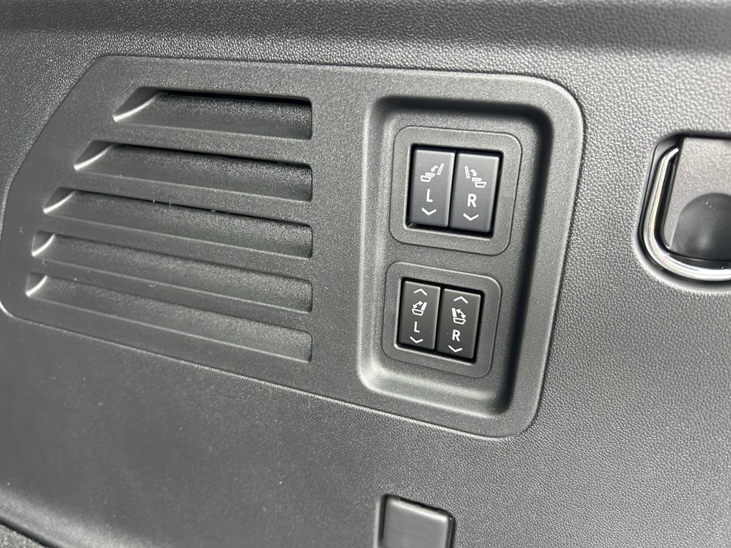 New 2026 GMC Acadia Denali Ultimate FWD image 45