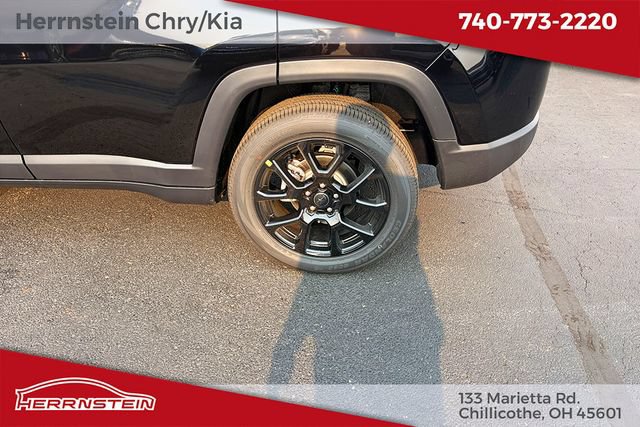 New 2026 Jeep Compass Latitude AWD/4WD image 24