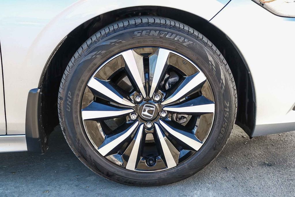 Used 2024 Honda Civic EX image 11