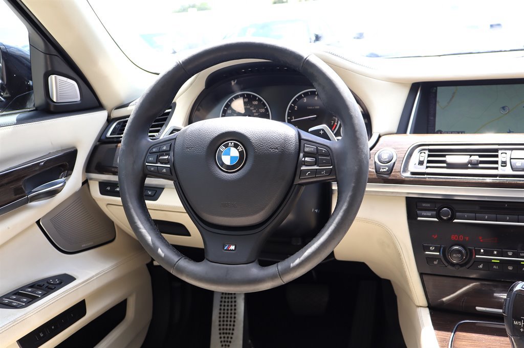 Used 2013 BMW 750Li RWD image 14