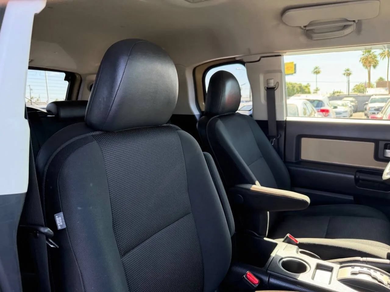 Used 2014 Toyota FJ Cruiser 4WD w/ Upgrade Package image 30