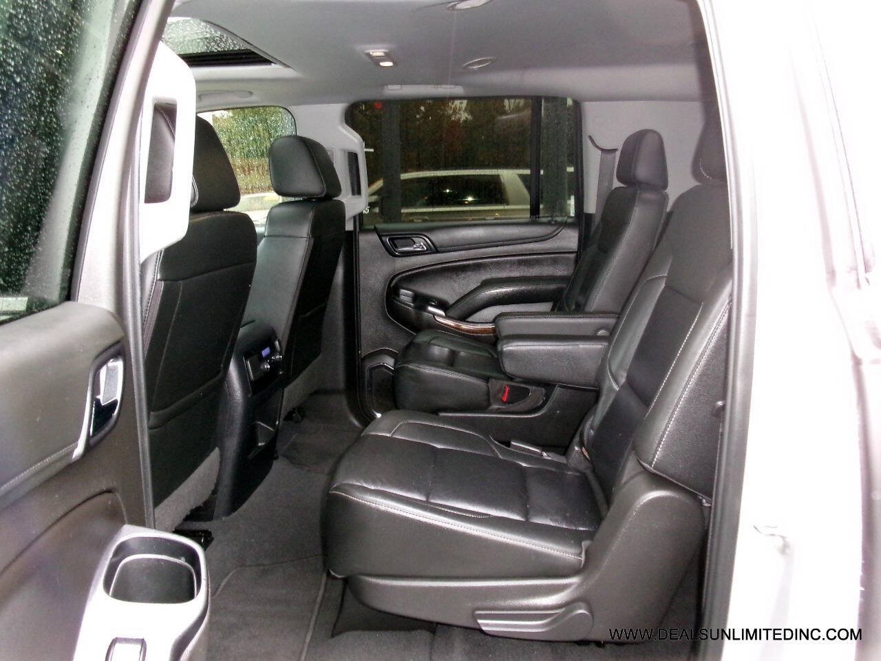 Used 2019 Chevrolet Suburban LT AWD/4WD image 21