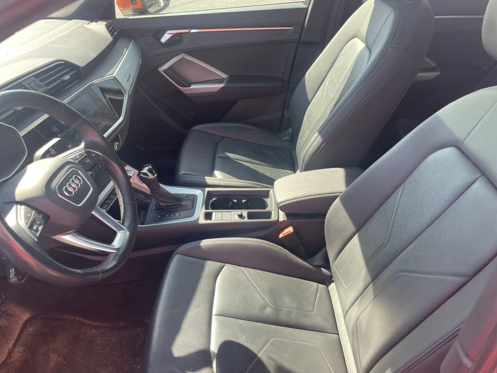 Used 2021 Audi Q3 2.0T Premium w/ Convenience Package AWD/4WD image 13