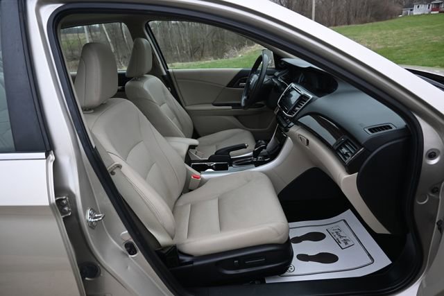 Used 2016 Honda Accord EX-L image 19