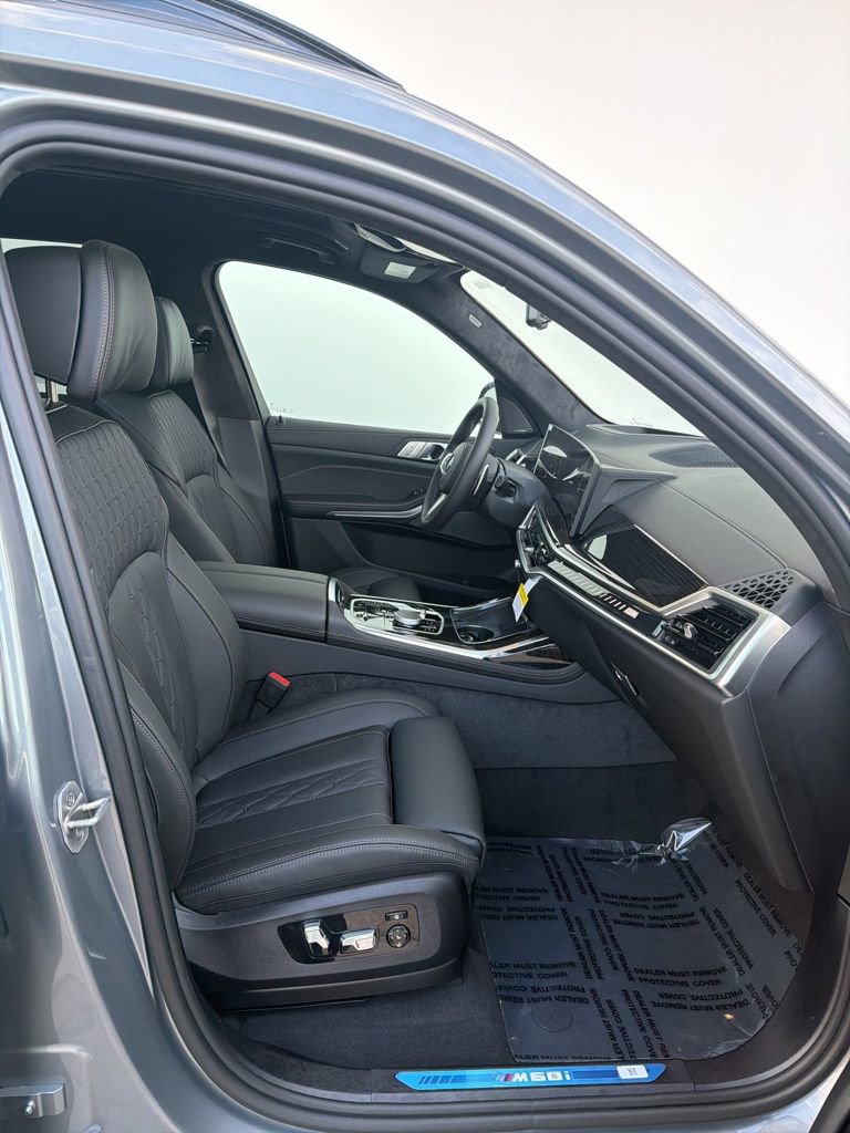 New 2026 BMW X7 M60i image 32