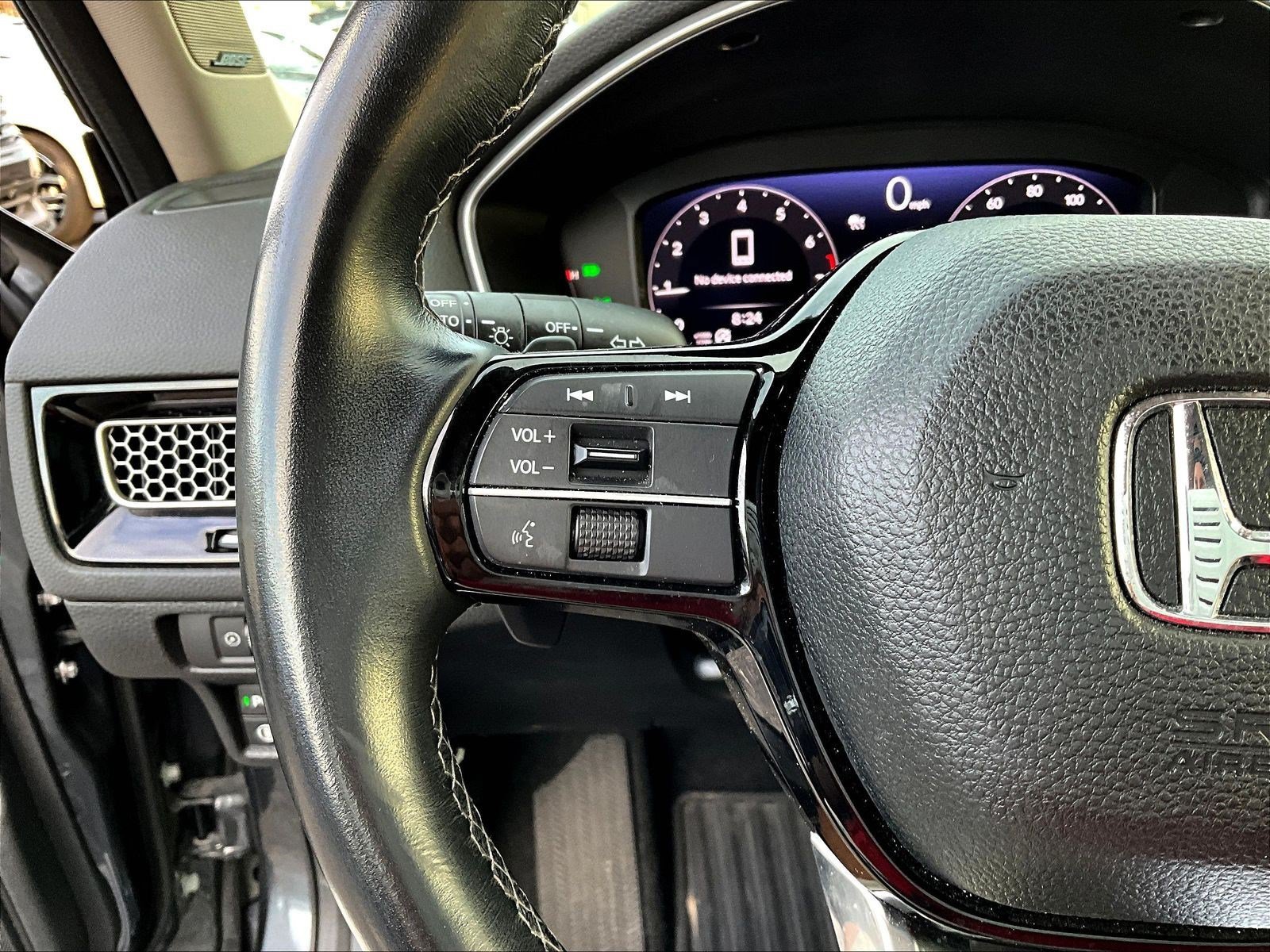 Used 2022 Honda Civic Touring image 11