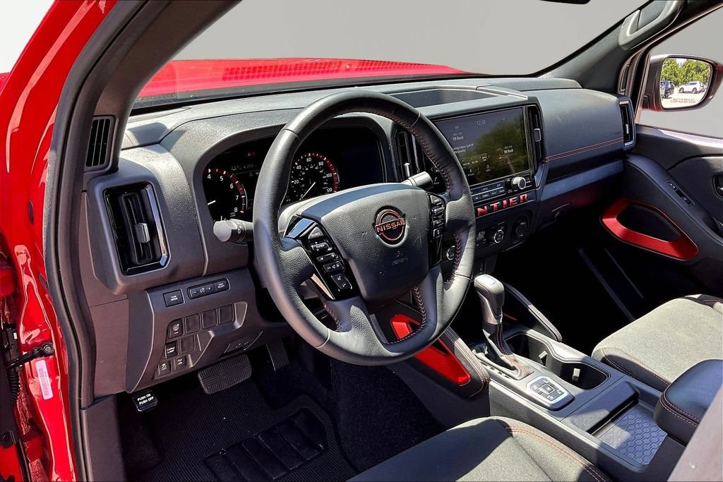 Used 2026 Nissan Frontier PRO-4X AWD/4WD image 18