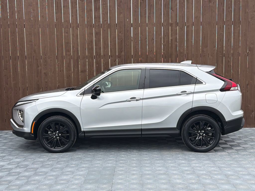 Used 2024 Mitsubishi Eclipse Cross LE image 12